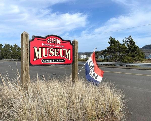 Explore the Seaside Historical Society Museum