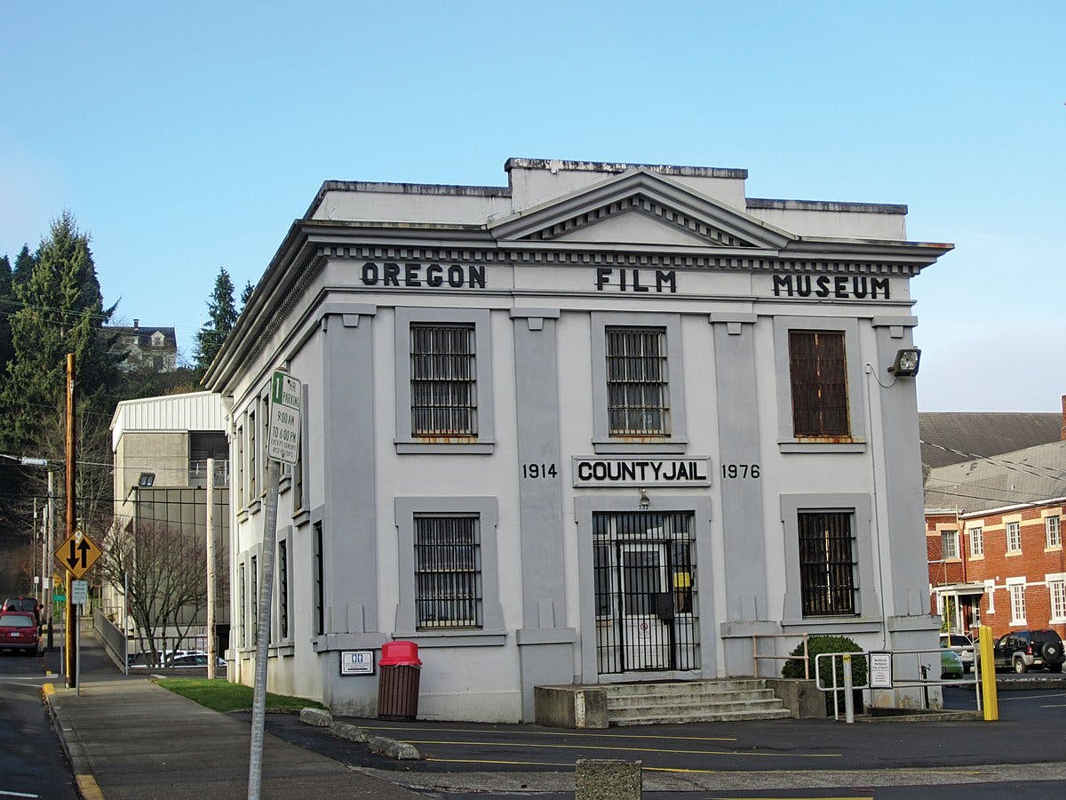Investigate the Oregon Film Museum